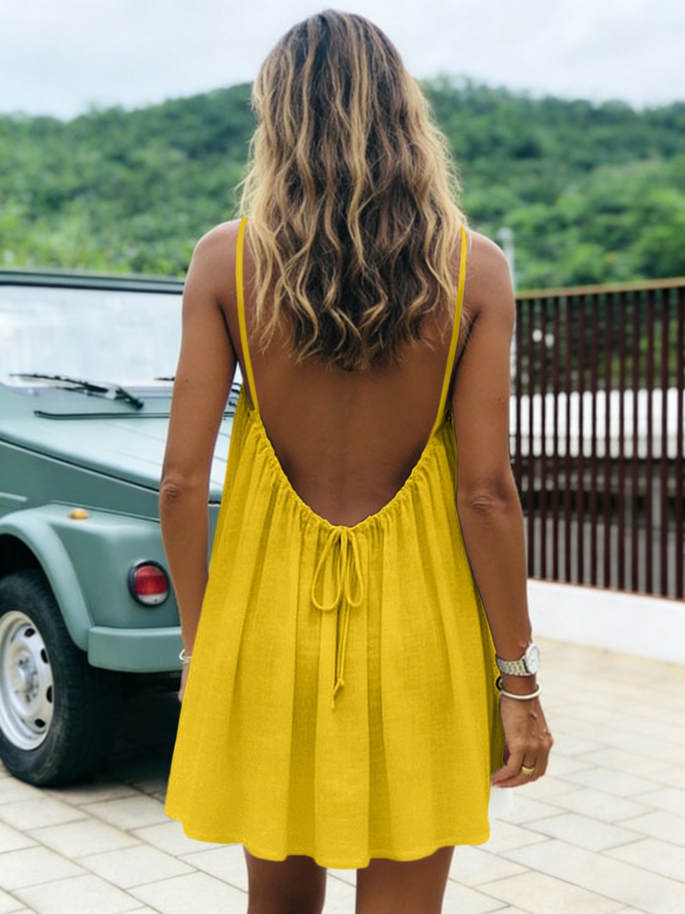 Solid-color Ruched Open-back Strap Sundress Beach Vacation Dress For Women