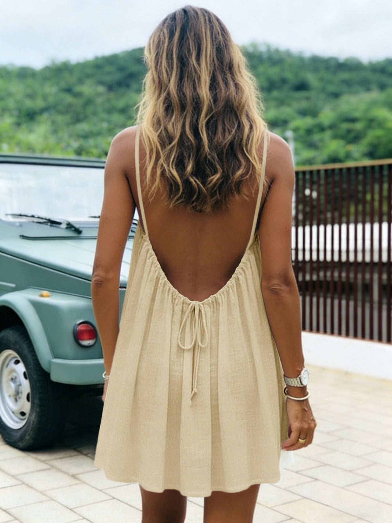 Solid-color Ruched Open-back Strap Sundress Beach Vacation Dress For Women